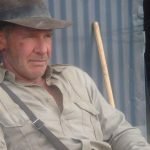 Harrison Ford vuelve a ponerse en el rol de Indiana Jones. En la foto, durante el rodaje de Indiana Jones y el reino de la calavera de cristal (John Griffiths /Wikipedia)