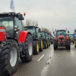 500 campesinos se reunieron en la carretera francesa M35 durante 24 horas antes de llegar a París (Rue89 Strasbourg Flickr)