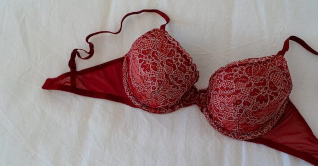 Hay quien vincula el uso de sujetadores con un mayor riesgo de desarrollar cáncer de mama