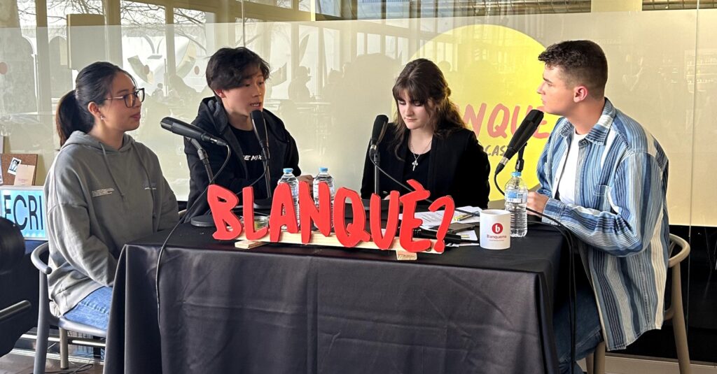 El estreno se celebró con la retransmisión del Podcast oficial de la Facultad de Comunicación y Relaciones Internacionales, "BlanQuè?" (FCRI Blanquerna)