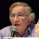 Noam Chomsky en una imagen de archivo (Marcello Casal Jr. Wikicommons)