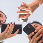 Meta ha impulsado un nuevo paquete de medidas para proteger a los menores de edad (Freepik)