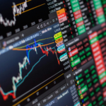 En la bolsa, los inversores y las empresas compran y venden partes de las empresas conocidas como “acciones” /Rómulo Queiroz-Pexels