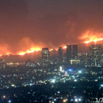 Imagen del incendio del barrio de Palisades visto desde el centro de Los Ángeles/Toastt21-Wikimedia Commons