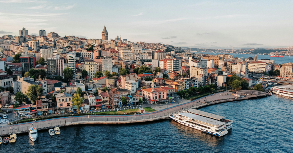 Vista de Estambul, una de las ciudades más importantes de Turquía (Yunus Tuğ / Pexels)