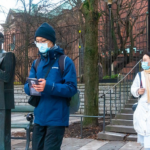Durante la pandemia se utilizaron mascarillas para evitar la propagación del virus. (Frankie Fouganthin / Wikimedia Commons)