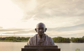 La figura de Gandhi es símbolo de la paz en todo el mundo. (Pexels)